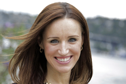 Trove Carafe 2015 с автографом Кейси Атчисон