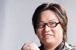 Vase de fortune entr'ouvert 2015 dédicacé par DC